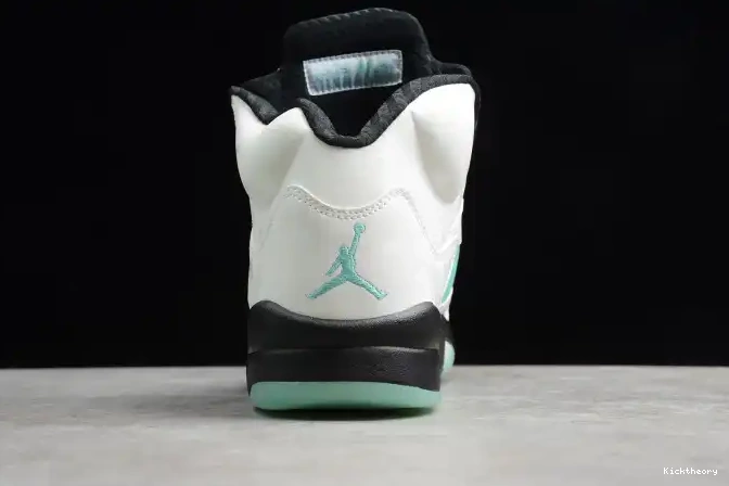 Kick Theory 5 Island CN2932-100 Jordan Green Air 0505